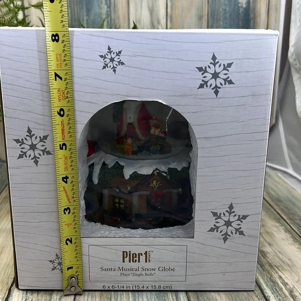 ⭐️Pier 1 imports Santa musical snow globe jingle bells new in box